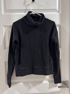 Lululemon Funnel Neck Pull Over